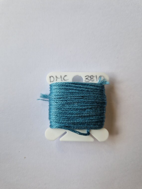 Perle Cotton: 3810 Medium Electric Blue Perle Cotton: 3810 Medium Electric Blue