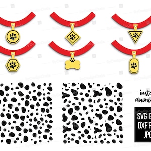 Könnte beinhalten: Vier verschiedene Hundemarke-Designs mit Pfotenabdrücken, einem Knochen, einem Sechseck und einem Dreieck. Die Anhänger sind gelb mit schwarzen Pfotenabdrücken und an roten Halsbändern befestigt. Das Bild enthält auch zwei schwarz-weiße Dalmatiner-Fleckenmuster.