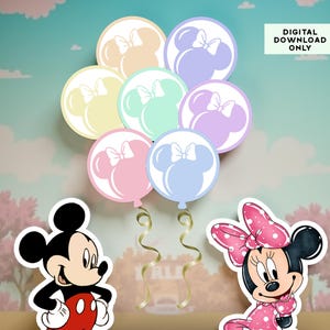 Puede incluir: Un conjunto de globos de colores pastel con siluetas y lazos de Minnie Mouse, junto con recortes de Mickey y Minnie Mouse. Los globos están sujetos a cintas doradas. El texto "DIGITAL DOWNLOAD ONLY" está en la esquina superior derecha.