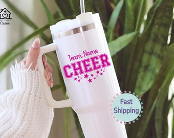 Vaso personalizado de 40 oz con asa para animadora. Botella de agua personalizada con nombre y equipo. Idea de regalo para entrenadora de animadoras. Regalo para mamá animadora.