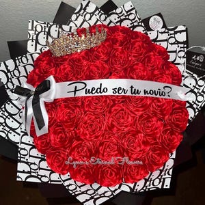 50 count ramo, eternal roses, eternal flowers, forever flowers, graduation, ramo buchon, anniversary, birthday, proposal, wedding, gift