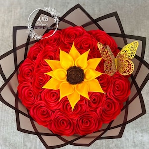 Eternal roses bouquet with sunflower, eternal roses, eternal flowers, forever flowers, rosas eternas, flores eternas, ramo.