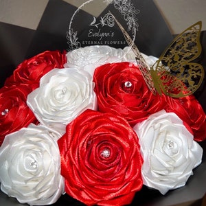 Red and white eternal rose bouquet, forever flower bouquet, eternal roses, roses, flowers, satin ribbon, Rosas eternas, Flores eternas.