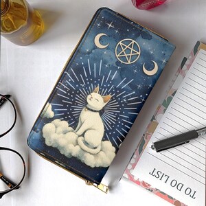 Portefeuille chat blanc pentagramme céleste, cuir végétalien avec fermeture éclair, pochette mystique guirlande avec porte-cartes et poche monnaie, cadeau chat sorcier