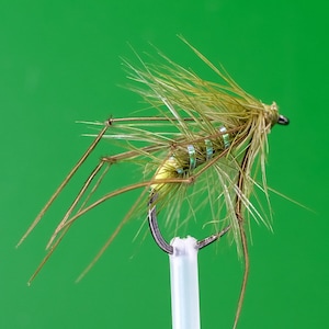 Hopper Olive Hot Spot Terrestrial Size 12BL Barbless Fly Fishing Trout Flies River Fishing