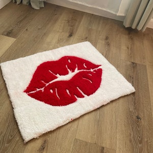 Lips Tufted Rug Handmade