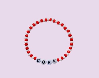 Kork GAA Armband - Rot & Weiß Handgemachter County Colors Schmuck für ganz Irland Finale 2025 - Rebel Red Fan Geschenk - Stretch Bead Armband