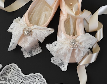 Lace and Diamonds Pointe Shoes