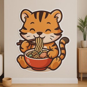 Adhesivo de pared de tigre bebé comiendo ramen: bonito motivo animal de inspiración asiática para la cocina, la habitación de los niños o como regalo para una autocaravana.