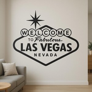Cooles Las Vegas Wandtattoo – Stadt-Silhouette mit Spielkarten, Würfeln & Leuchtschrift für Wohnzimmer, Bar oder Wohnmobil für Vegas-Fans