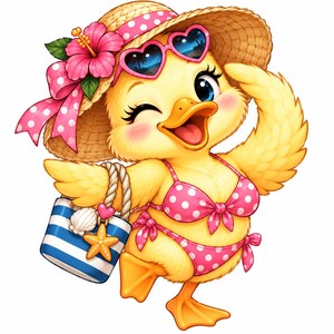Könnte beinhalten: Ein gelbes Entenküken mit einem Strohhut, der mit einem rosa gepunkteten Band und einer rosa Hibiskusblüte verziert ist, herzförmigen Sonnenbrillen und einem rosa gepunkteten Bikini. Das Entenküken trägt eine blau-weiß gestreifte Strandtasche.