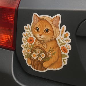 Pegatina de un lindo gato con una cesta llena de setas: pegatina de dibujos animados de estilo granja para coche, portátil, scrapbooking y motivos infantiles de animales.