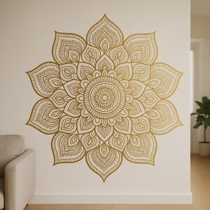 Prachtige gouden mandala muursticker Elegant boho-motief als sticker voor op de muur, camper, laptop, cadeau voor mindfulness