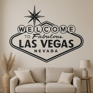 Adesivo de parede incrível de Las Vegas – silhueta de cidade com cartas de baralho, dados e letras iluminadas para sala de estar, bar ou trailer para fãs de Las Vegas