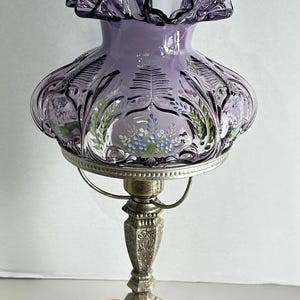 Fenton Violet 18” Medallion Lamp HP by T. Twyman 2003 8109 4U