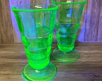 Vintage Uranium Soda Fountain Malt Glasses Depression Glass