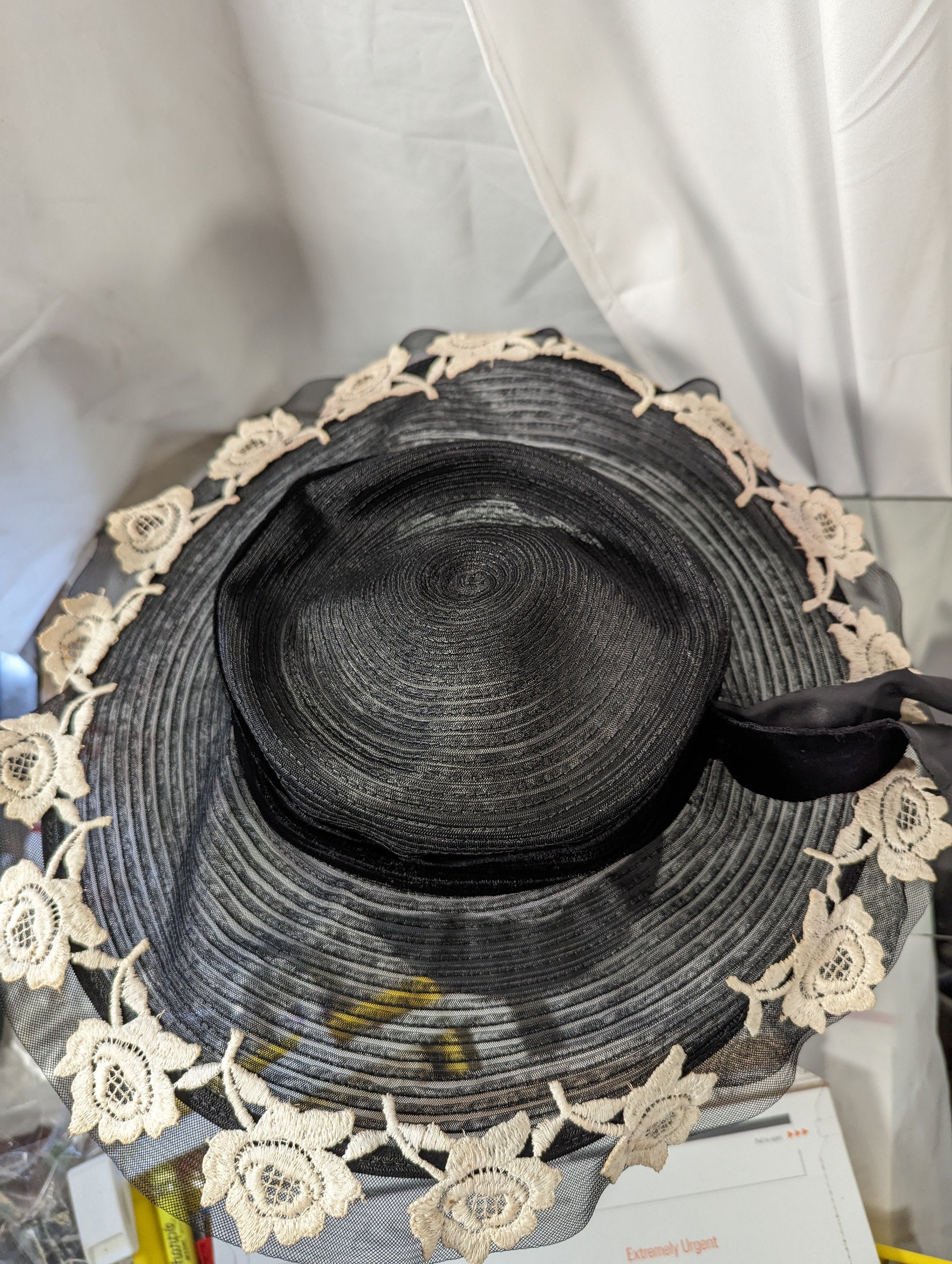 Christine park Avenue New York Vintage black hat 1950 main image 3