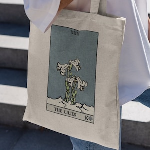 La bolsa de mano con la carta del Tarot de Lilie