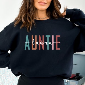 Custom Auntie Name Sweatshirt Custom Cool Aunt Crewneck Pregnancy Announcement Tee Sister Gift for New Aunt