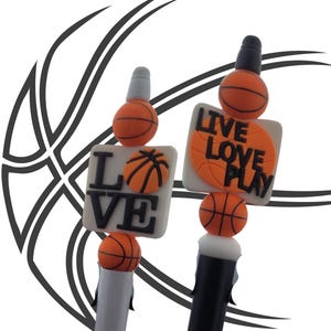 Maman de basket-ball | Focales de basket-ball | Stylo pour entraîneur | Stylos de basket-ball | Stylo sport | Cadeau entraîneur | Perles pour stylo | Cadeau sport| Bas de Noël