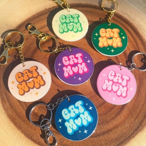 Cat Mom Keychains, Retro Keychain, Cat Gift, Cat Lover Gift, Gifts for Cat Mom, New Cat Owner Gift