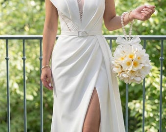 Handmade pearl bridal trend bouquets and wedding centerpieces