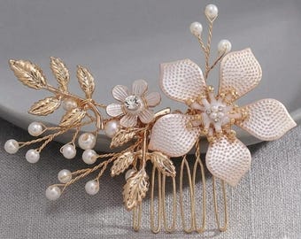 Abigail Comb, handmade Pearl Comb, Pearl bridal hair comb, Wedding Hair Accessory, Hairpiece, Pearl, Hair clip, Hair Jewellery, side comb,