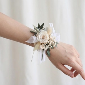 Dried flower hand corsage
Felt flower corsage
Wrist corsage bracelet
Green and white wrist corsages
Wedding corsages
Cream wrist corsage
Wrist corsages / corsages / wedding corsages / dried flower corsages / ladies’ corsages
White rose corsage bracelet
Dried flower bracelet
White wedding corsage bracelet
Ladies’ wrist corsages
White baby’s breath corsage
Wrist corsage
Wrist corsage set
Preserved flower bridesmaid bracelet
Pink wrist corsage
Eucalyptus and cream corsages
Baby’s breath corsage