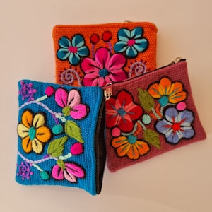Peruvian flower purse, hand embroidered, colorful ethnic purse, handicraft, gift