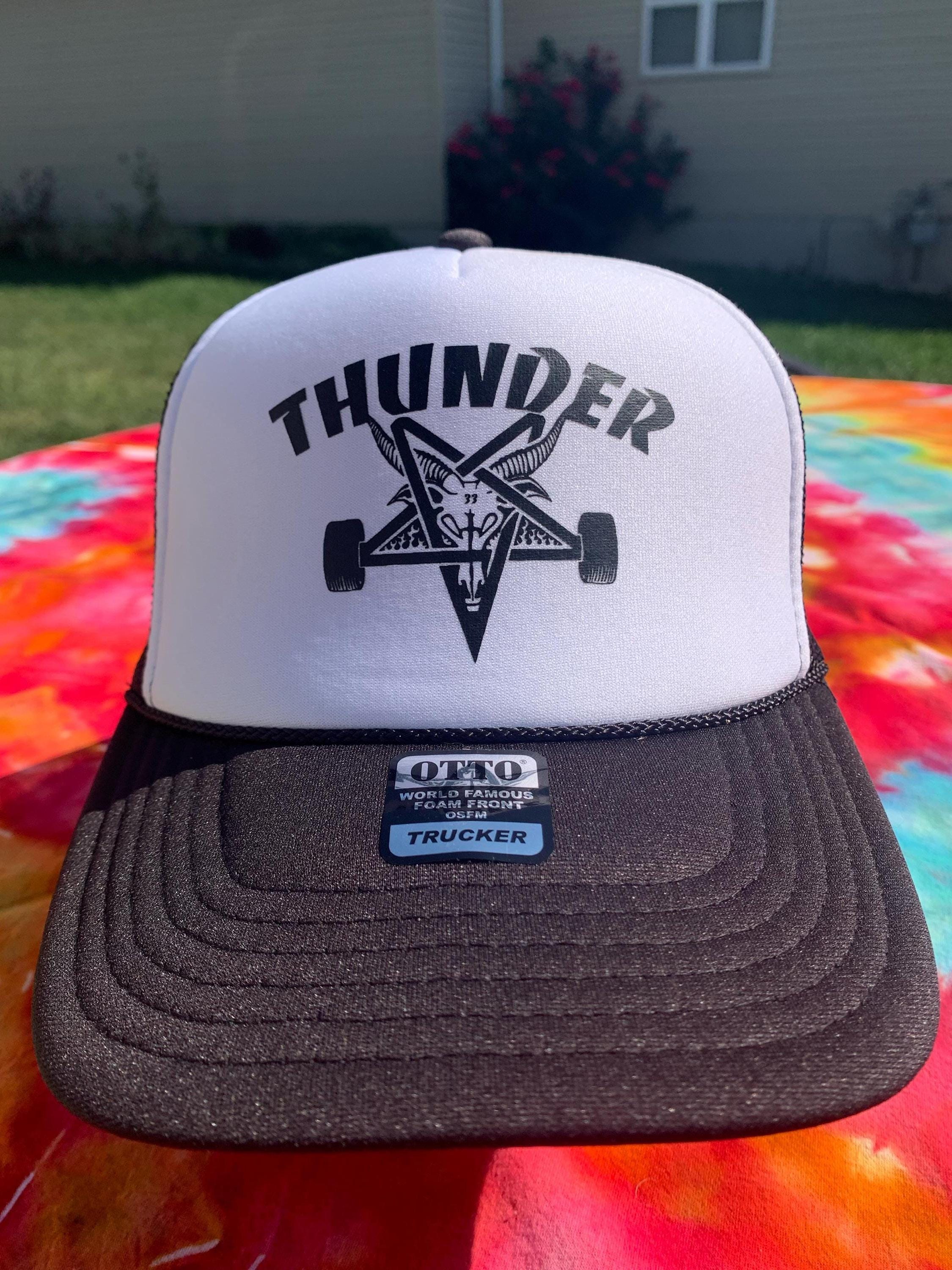 Thrasher Casquette snapback en maille pour homme Sk8 Goat Trucker, Gris : Thrasher