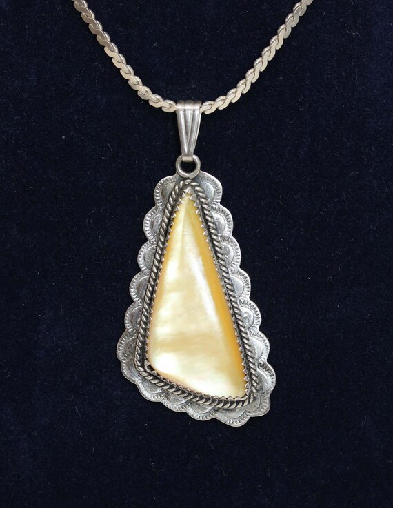 Native American Indian Sterling & Shell Pendant S… - image 2