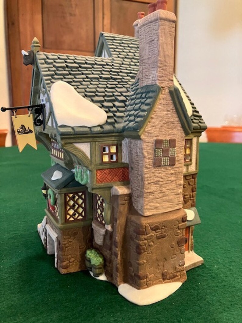 Department 56 Dickens Village Series Retired the Pied Bull Inn 2nd