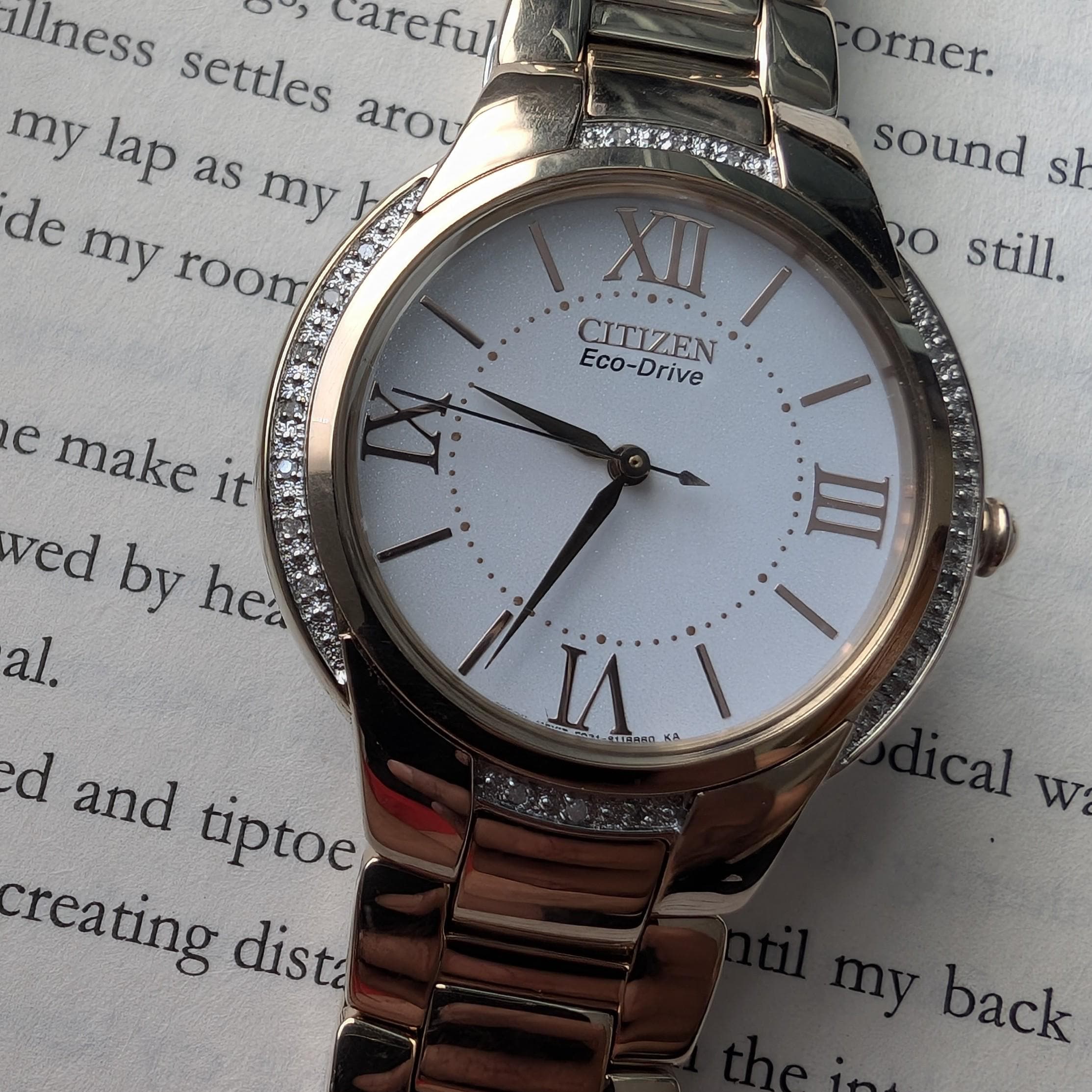Vintage 2012 CITIZEN Eco Drive Mother Of Pearl Women\'s Quartz Watch Swarovski Citizen Mother of Pearl Watch Eco Drive - Etsy main image 2