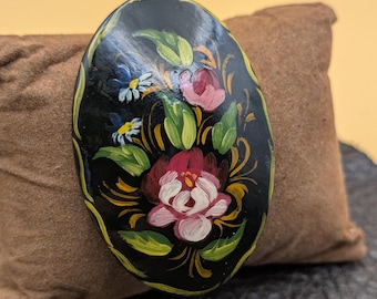 ヴィンテージ ソビエト ロシア製 手描き 黒漆 花柄 ブローチピン フォークアート ジュエリー