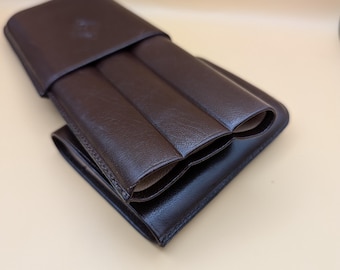 Estuche para puros de piel española vintage, hecho a mano en España, CAD Monogram, marrón oscuro.