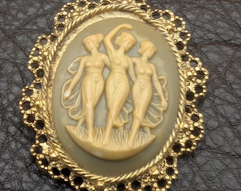 ヴィンテージ 三美神カメオブローチ ゴールドトーン フィリグリー 踊るミューズ クラシックピン 1960年代 中古品