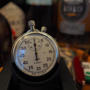 Vintage Russian Agat Mechanical Stopwatch 16 Jewels Zlatoust COCnp-26-2-010 With Certificate