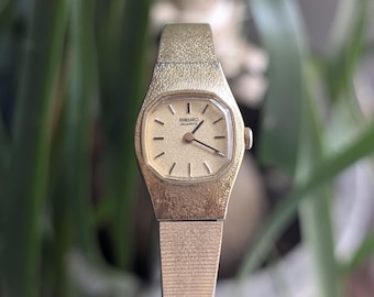 Seiko 八角形 腕時計 高級 70年代 SEIKO 八角の時計 クォーツ式 QE581A