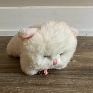 Vintage Gund White Kitty Cat Plush Twinkles Rattle Toy Blue Eyes