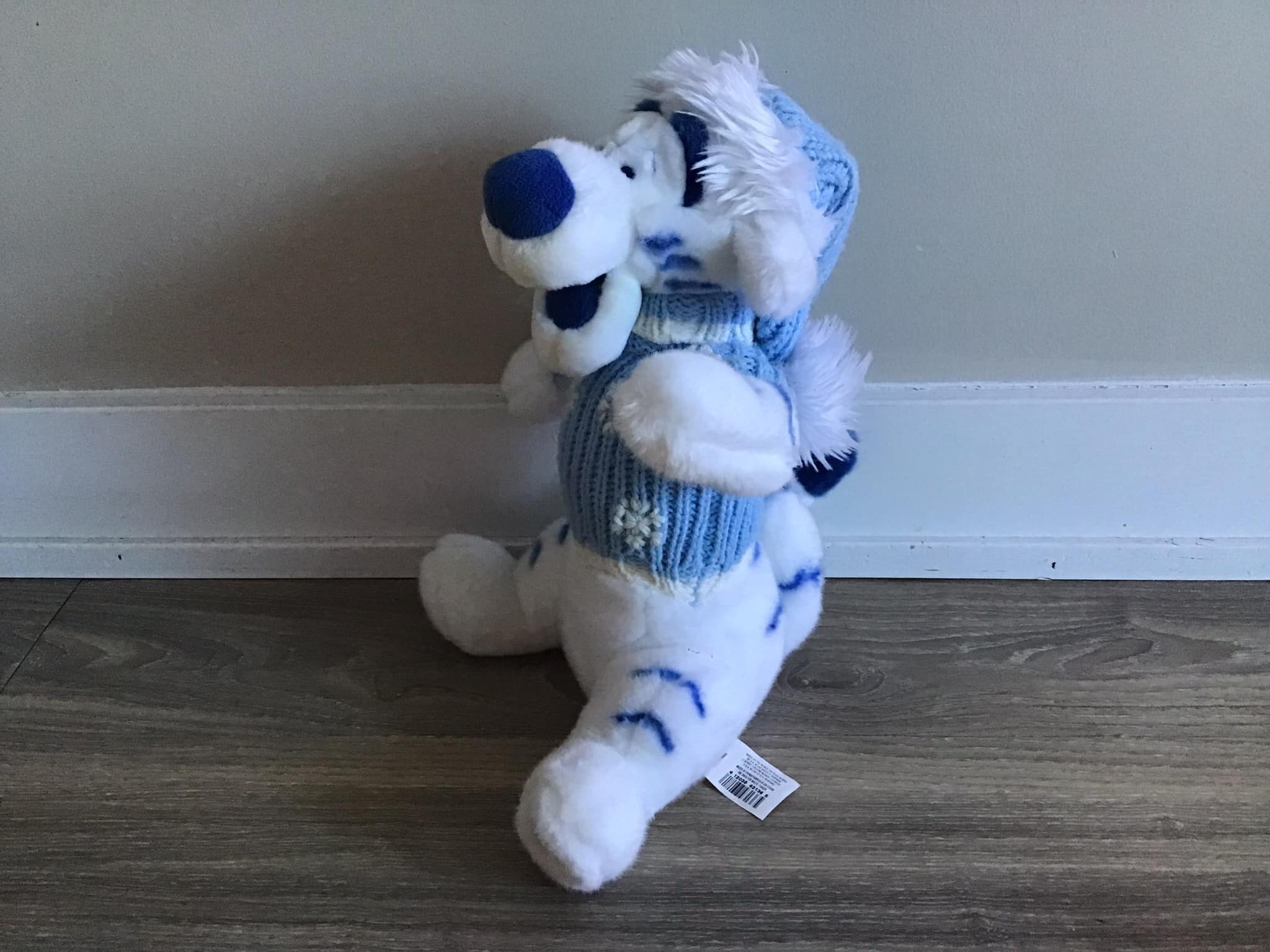 ディズニー くまのプーさん ホワイトティガー ぬいぐるみ 14.5インチ