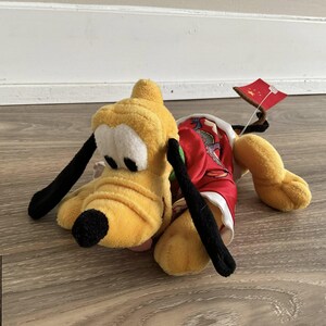 PLUTO pup in dragon Chinese flag outfit Walt Disney bean bag plush