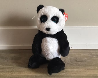 ケイティは、このパンダのぬいぐるみ、ソフトトイにすでに