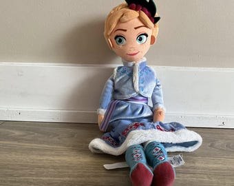 Disney Store Anna 18" Plush Olaf's Frozen Adventure Holly Leaf Soft Doll
