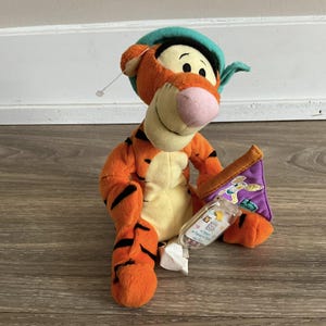 Star Bean Disney Plush Tigger With Flag Winnie The Pooh Character 6.5”