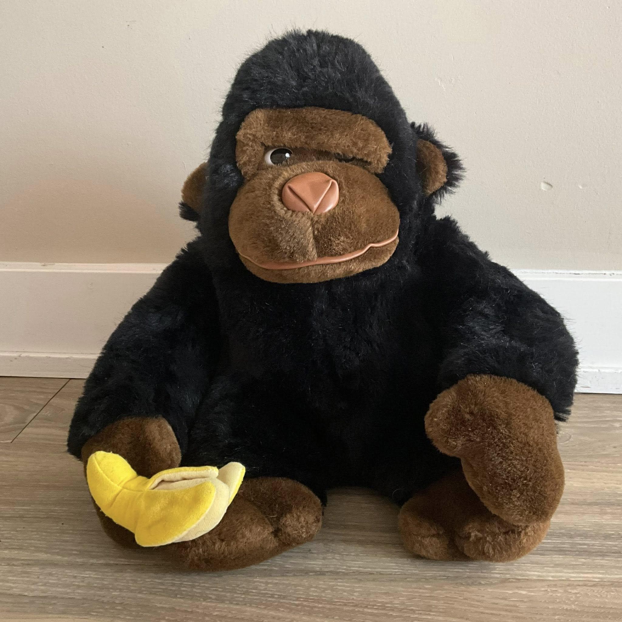 Monkey with banana in hand stuffed animal - Etsy Portugal