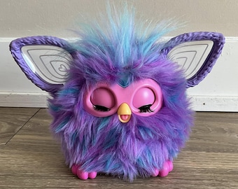 Juguete interactivo de peluche morado Furby ¡Hasbro probado y funciona!
