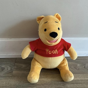 Peluche Disney Winnie l&#39;ourson 30 cm
