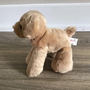 Aurora Golden Labrador Stuffed Animal Plush Toy 8&quot;