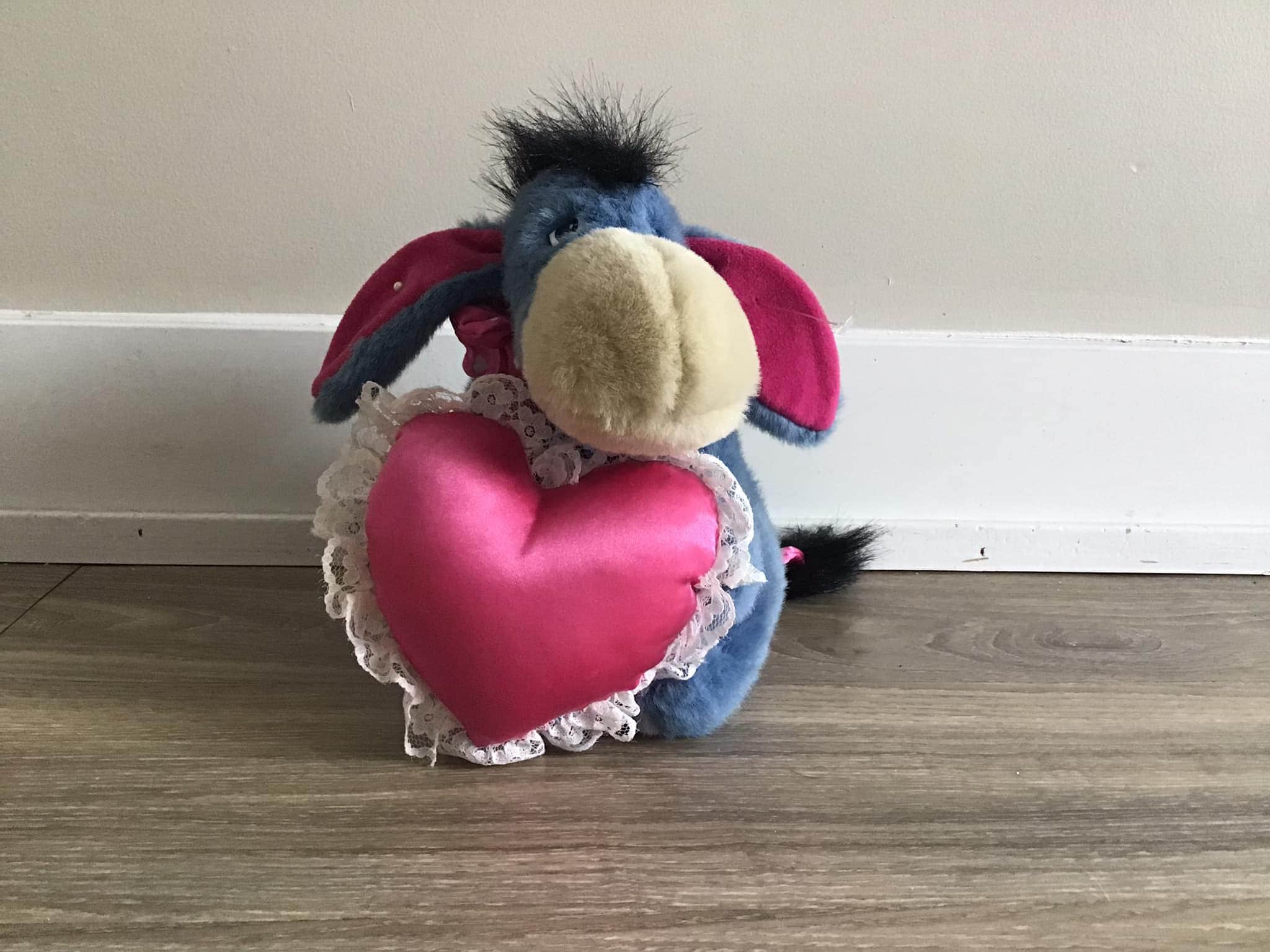 イーヨー　ぬいぐるみ　ウォルトディズニー　大きめサイズ イーヨー ぬいぐるみ ウォルトディズニー 大きめサイズ ディズニー