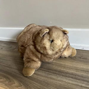 Peluche Fat Cat des Incroyables Petables - Peluche chat brun fauve